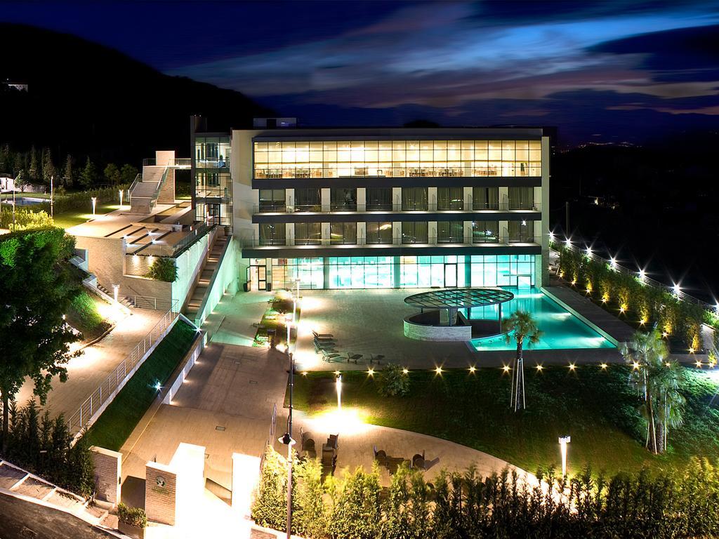 Fonte Del Benessere Resort Castelpetroso Exterior foto